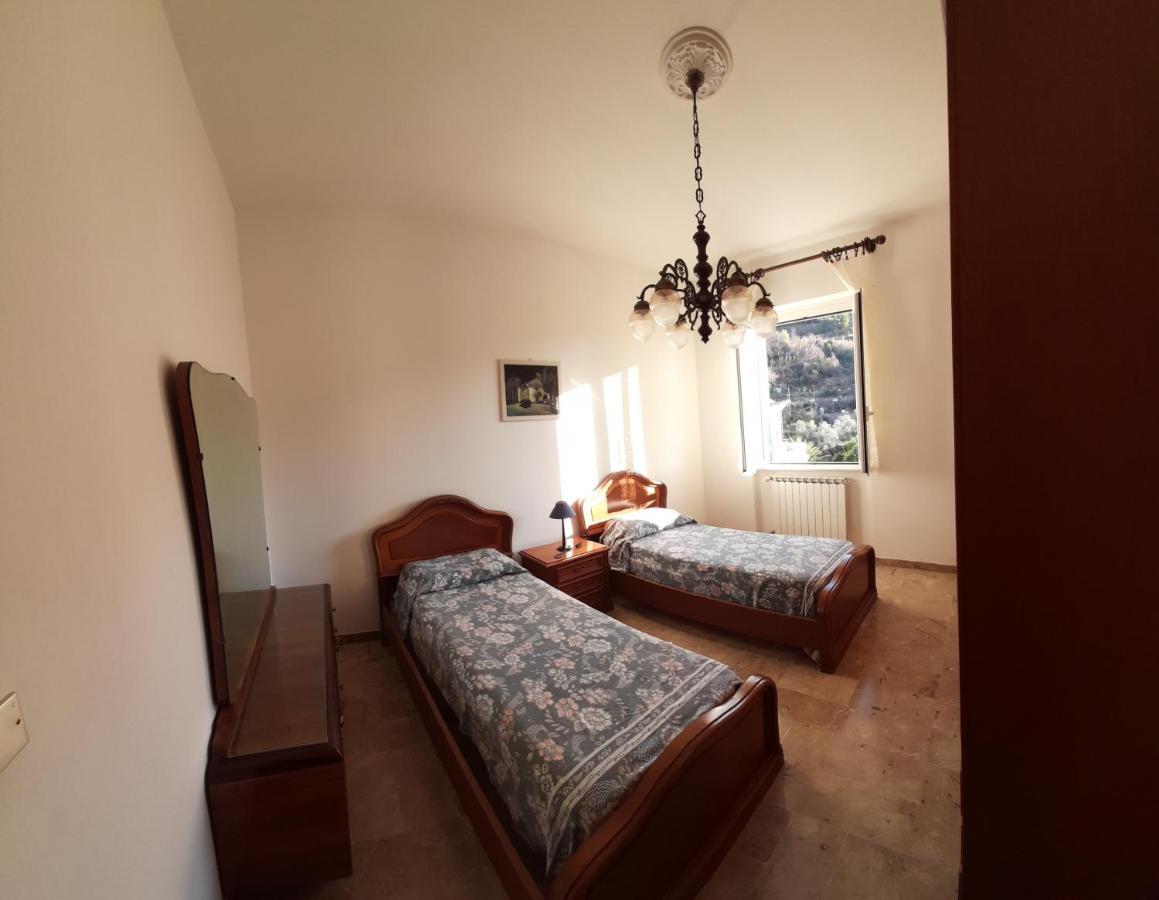 Casa Gina Secondo Piano Con Ascensore E Parcheggio Levanto Zewnętrze zdjęcie